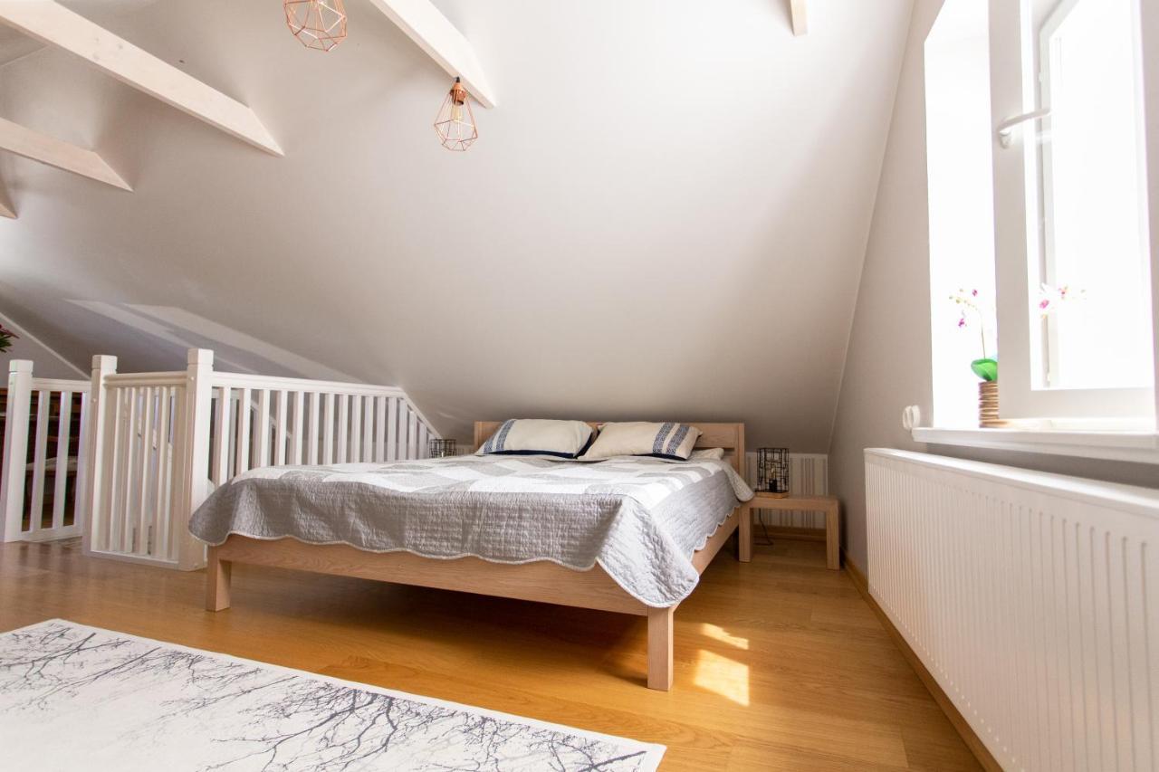 Silbernagel Apartment Kuressaare Extérieur photo