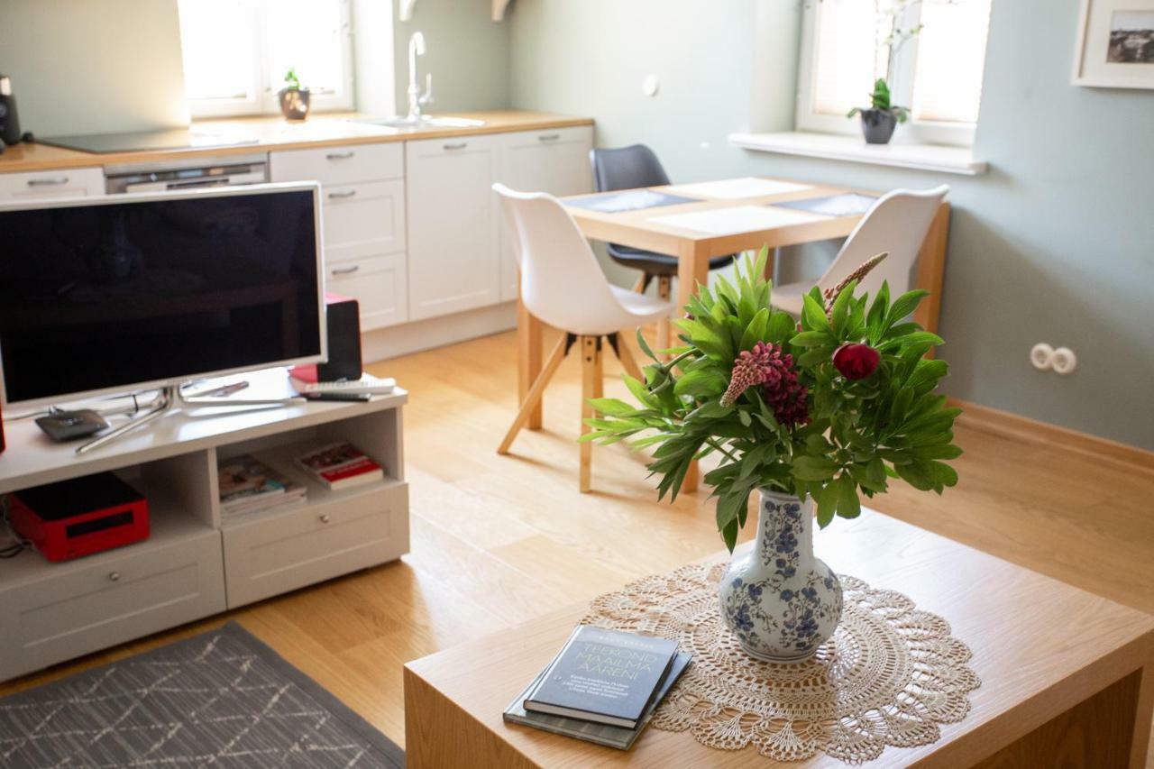 Silbernagel Apartment Kuressaare Extérieur photo